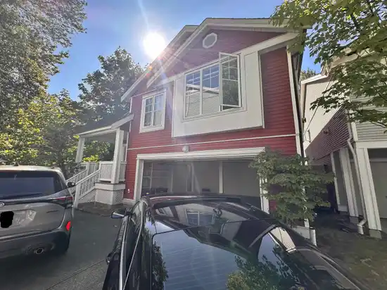 301 3000 RIVERBEND DRIVE, Coquitlam BC V3C 6R1