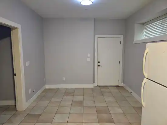 Lower 3128 EAST 45TH AVENUE, Vancouver BC V5R 3E1