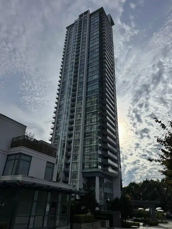 303 4900 LENNOX LANE, Burnaby BC V5H 0G9