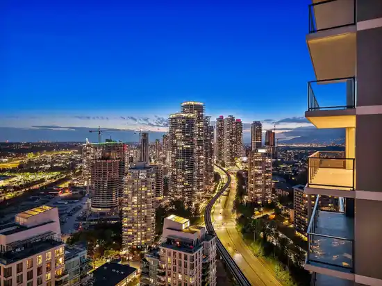 3705 2135 SPRINGER AVENUE, Burnaby BC V5B 0C1