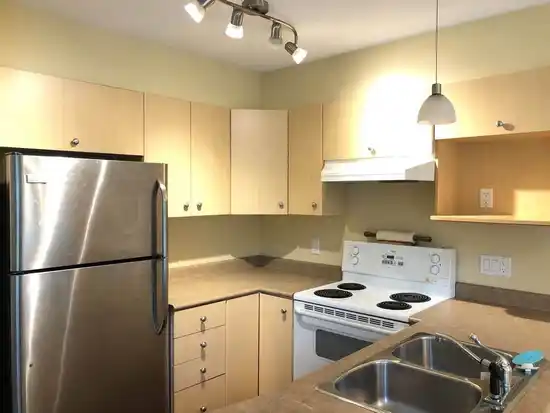 18883 65 AVE, Surrey BC V3S 8Y2
