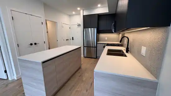 3xx 9688 UNIVERSITY CRESCENT, Burnaby BC V5A 0H5
