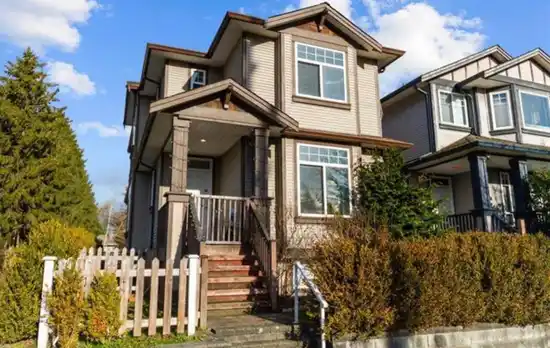 23605 DEWDNEY TRUNK RD, Maple Ridge BC V4R 2W9