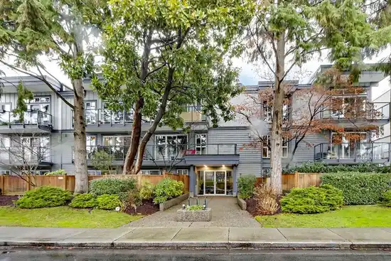 207 1450 LABURNUM STREET, Vancouver BC V6J 3W3
