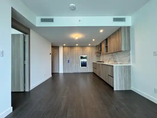 701 13768 100 AVENUE, Surrey BC V3T 0V2