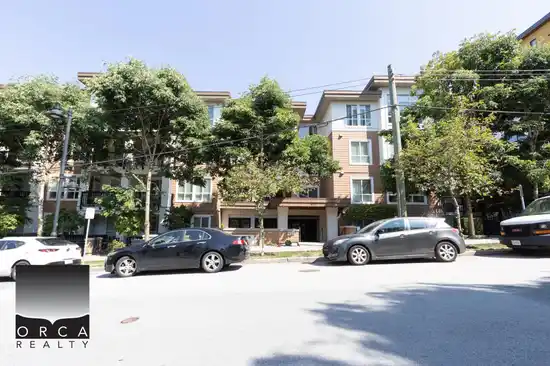 114 116 REGAN AVENUE, Coquitlam BC V3J 0E5