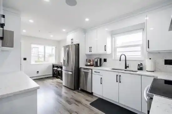 A 3177 RUPERT STREET, Vancouver BC V5Z 2V5