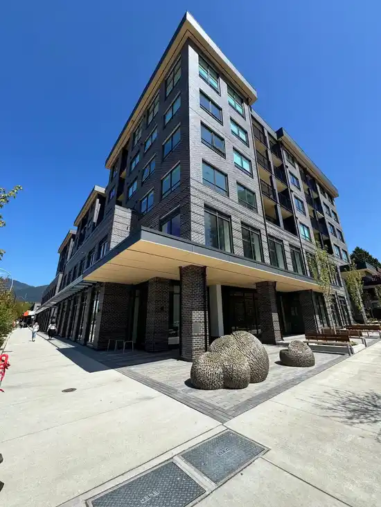 410 110 E 17TH STREET, North Vancouver BC V7L 0K4