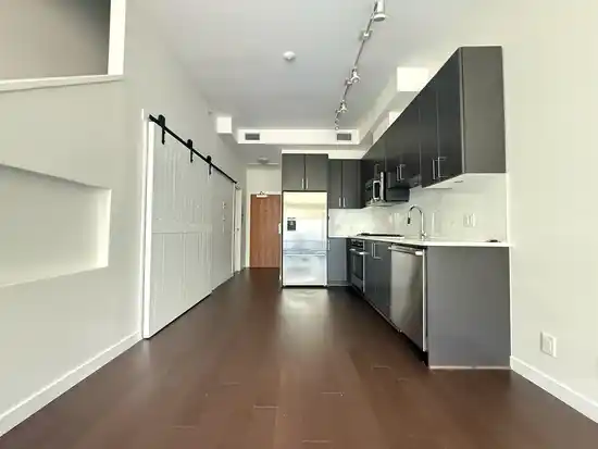 62 W 1ST AVENUE, Vancouver BC V5Y 0K4