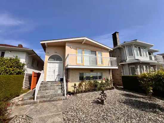 Lower 120 SPRINGER AVENUE, Burnaby BC V5B 3K3