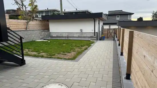 Lower Floor-463 W 14TH STREET, North Vancouver BC V7M 2Y1