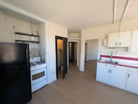 9 2603 MAIN STREET, Vancouver BC V5T 1Z4