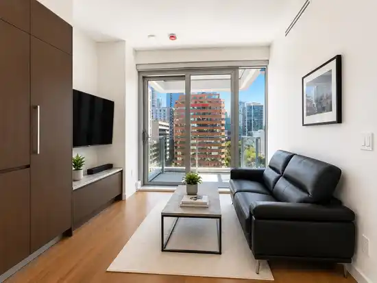 1404 1277 HORNBY STREET, West Vancouver BC V6Z 1W4