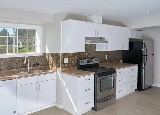 Lower-120 JACOBS ROAD, Port Moody BC V3H 2Z9
