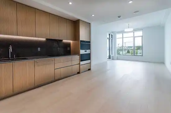 601 785 HARBOUR WAY, North Vancouver BC V7P 0G3