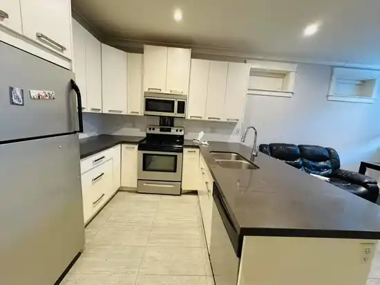 2900 W 41ST AVENUE, Vancouver BC V6N 3C7