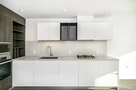 22xx 6000 MCKAY AVENUE, Burnaby BC V5H 0K2