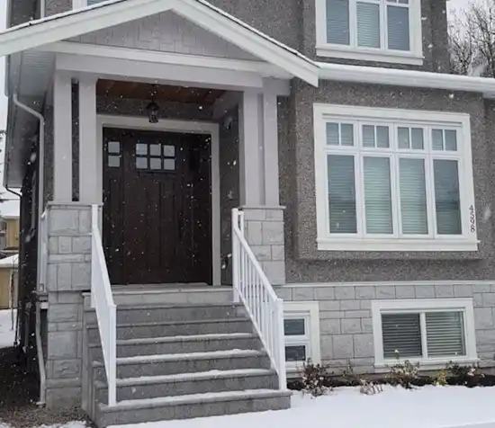4596 ONTARIO STREET, Vancouver BC V5V 3H3
