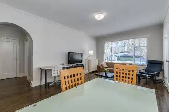 7 935 JERVIS STREET, Vancouver BC V6E 2B5