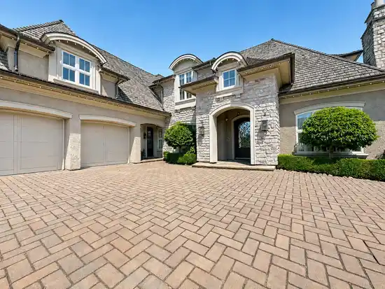 15957 39A AVENUE, Surrey BC V3Z 0Y3