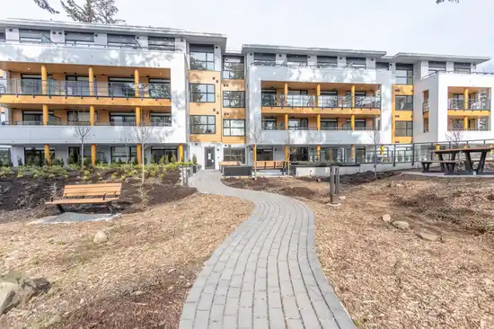 441 2635 KING GEORGE BOULEVARD, Surrey BC V4P 0H7