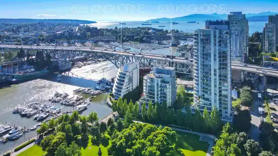 TH105 638 BEACH CRESCENT, Vancouver BC V6Z 3H6