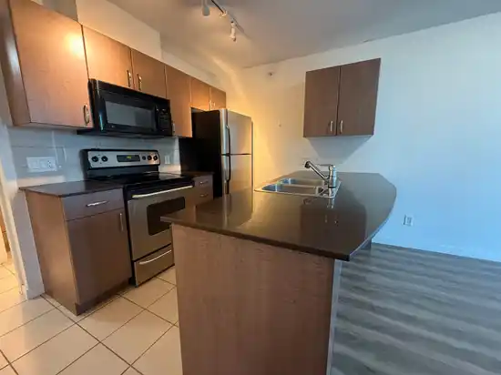 1212 610 GRANVILLE STREET, Vancouver BC V6C 3T3