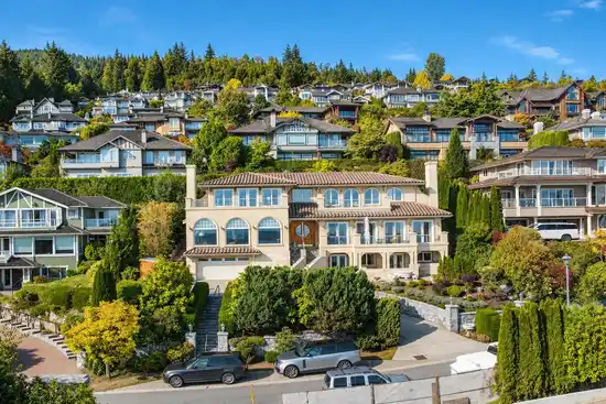 2379 CONSTANTINE PLACE, West Vancouver BC V7S 3H7