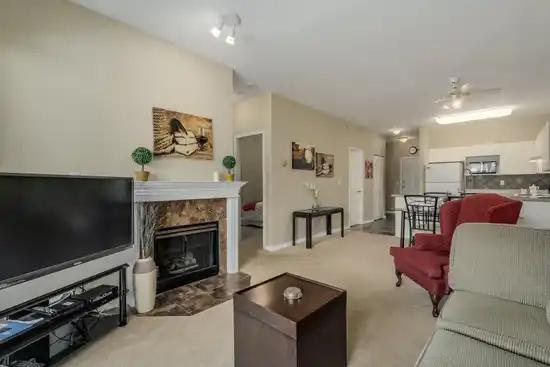 231 2109 ROWLAND STREET, Port Coquitlam BC V3C 6J4