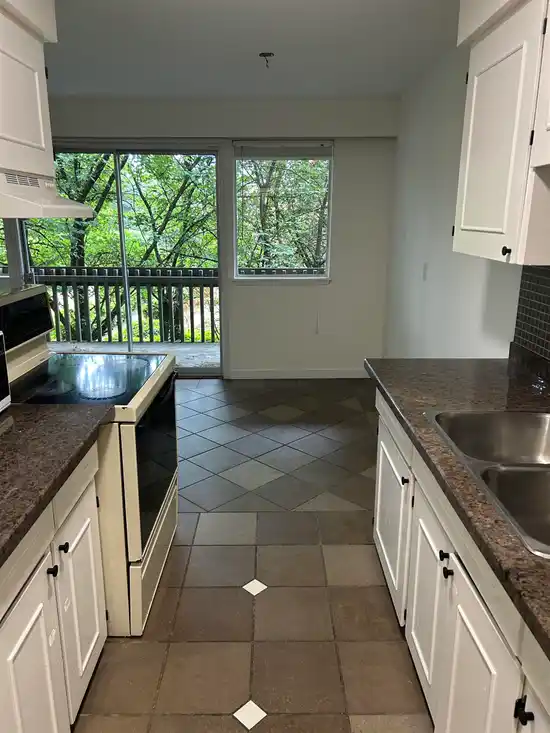 48 5912 HASTINGS STREET, Burnaby BC V5B 1R6