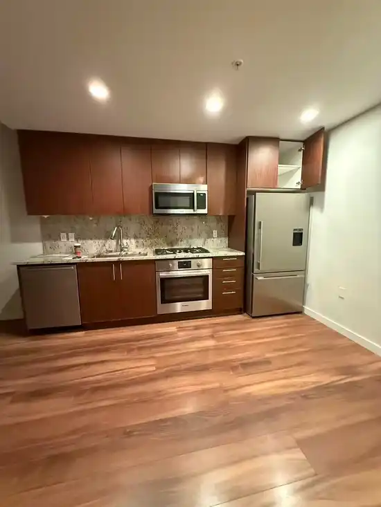 3333 SEXSMITH ROAD, Richmond BC V6X 0R7