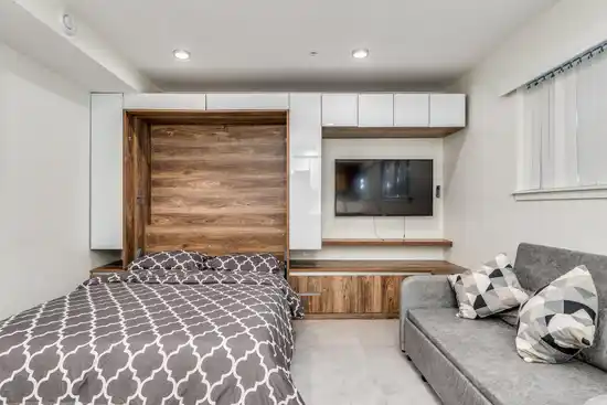 002 1170 BARCLAY STREET, Vancouver BC V6E 1H1