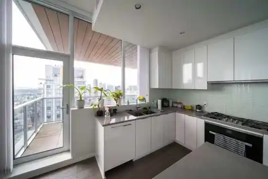 6638 DUNBLANE AVENUE, Burnaby BC V5H 0G8