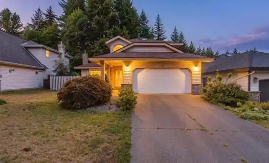 main and upper 1565 BRAMBLE LANE, Coquitlam BC V3E 2T5