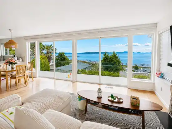 14748 UPPER ROPER AVENUE, White Rock BC V4B 2C9
