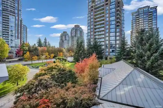 407 6837 STATION HILL DRIVE, Burnaby BC V3N 5B7