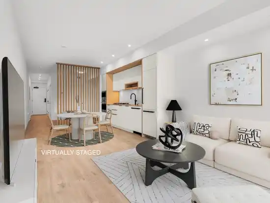 317 2520 GUELPH STREET, Vancouver BC V5T 3P5