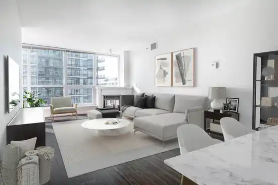 704 188 E ESPLANADE, North Vancouver BC V7L 4Y1
