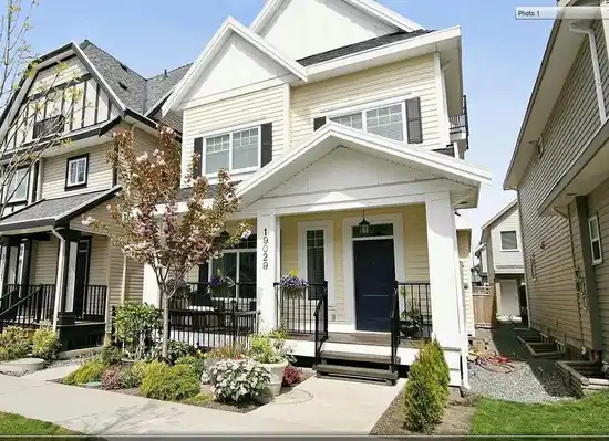 19029 67A AVENUE, Surrey BC V4N 6A2