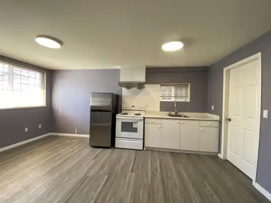 1 Bed Suite 5536 NEVILLE STREET, Burnaby BC V5J 2H7