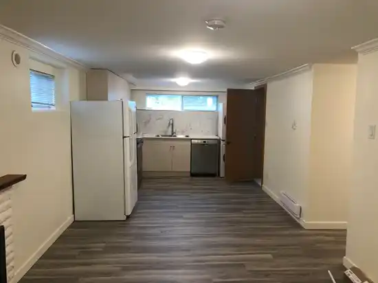 2 4136 GILPIN CRESCENT, Burnaby BC V5G 2K2