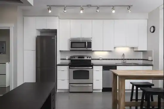 307 9025 HIGHLAND COURT, Burnaby BC V5A 0A8