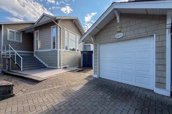 2307 MARINE, West Vancouver BC V7V 1K9