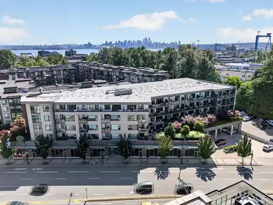 50* 725 MARINE DRIVE, North Vancouver BC V7M 0G2