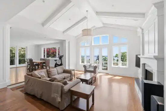 4659 WOODGREEN DRIVE, West Vancouver BC V7S 2V4