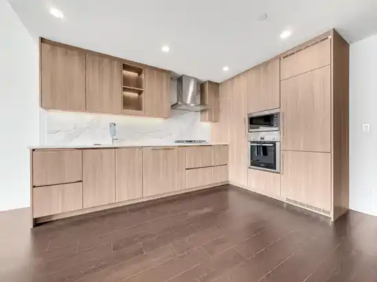 16xx 4890 LOUGHEED HIGHWAY, Burnaby BC V5C 0N2