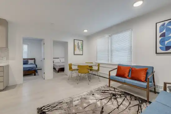 203 1425 HARO STREET, Vancouver BC V6G 1G2