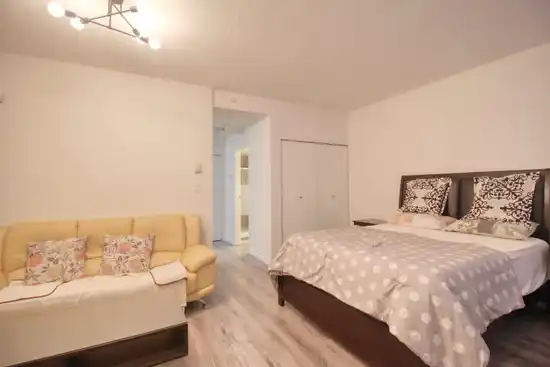 8288 SABA ROAD, Richmond BC V6Y 4C8