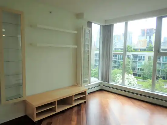 802 1009 EXPO BOULEVARD, Vancouver BC V6Z 2V9
