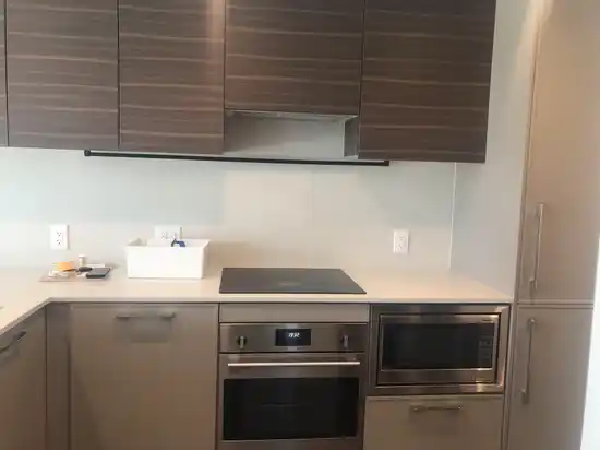3F 13725 GEORGE JUNCTION, Surrey BC V3T 0V7